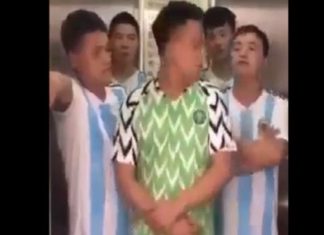 (Vidéo) Des chinois se moquent des Super Eagles après leur défaite face à l’Argentine