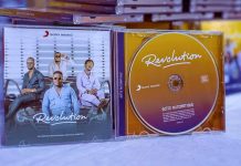 Showbiz: Le Groupe Revolution sort « Boite automatique »